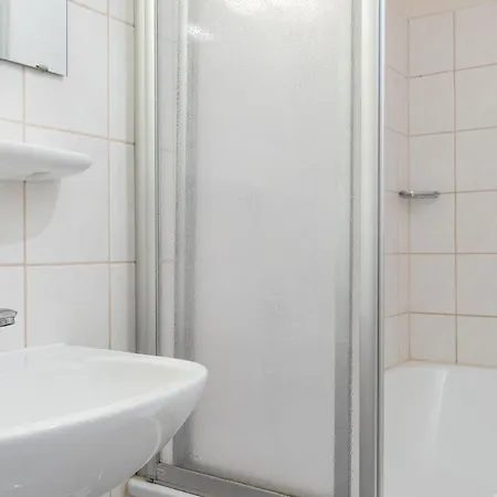 375, Seepark Apartment