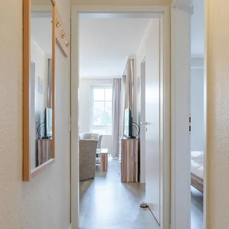 Apartment 375, Seepark *