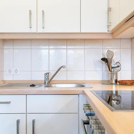 Apartment 375, Seepark *