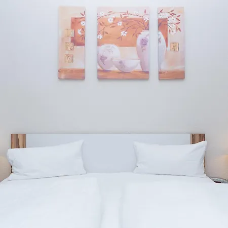 375, Seepark Apartment